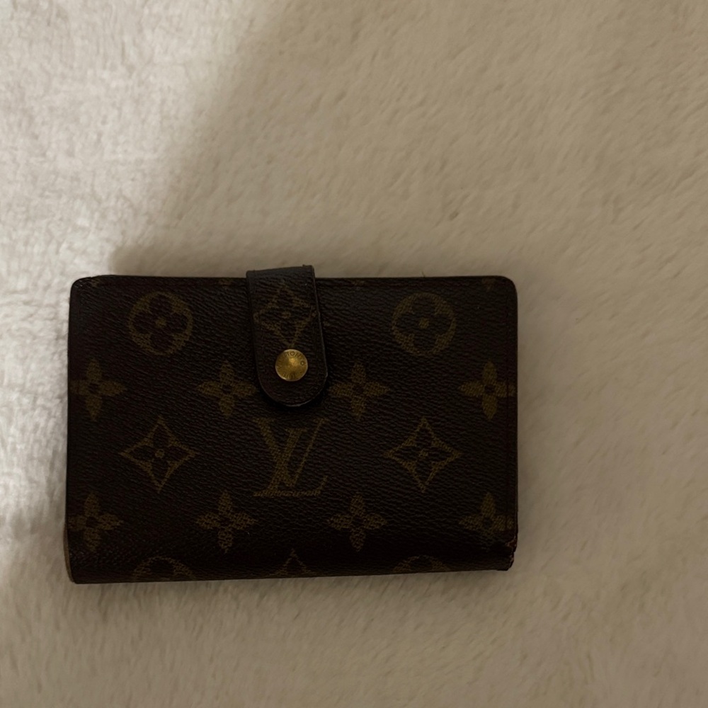 Louis Vuitton Brown Monogram Key Holder